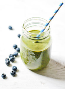 blueberry-green-tea-smoothie_mason-jar-221x300-4242904